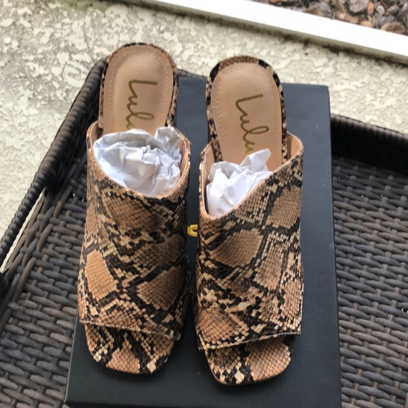 Brand New, Lulu’s, Raelynn Tan Python Sandals - Picture 4 of 6